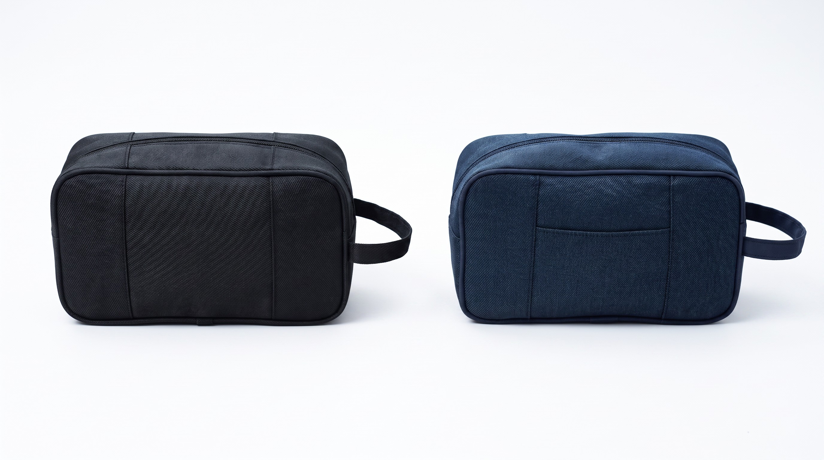 Voyage pouch black and blue